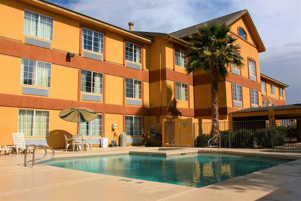 Garner Hotel Phoenix  Surprise