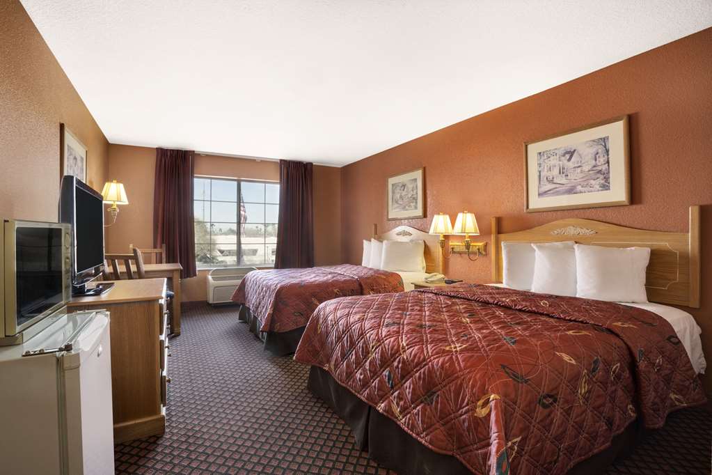 Garner Hotel Phoenix  Surprise
