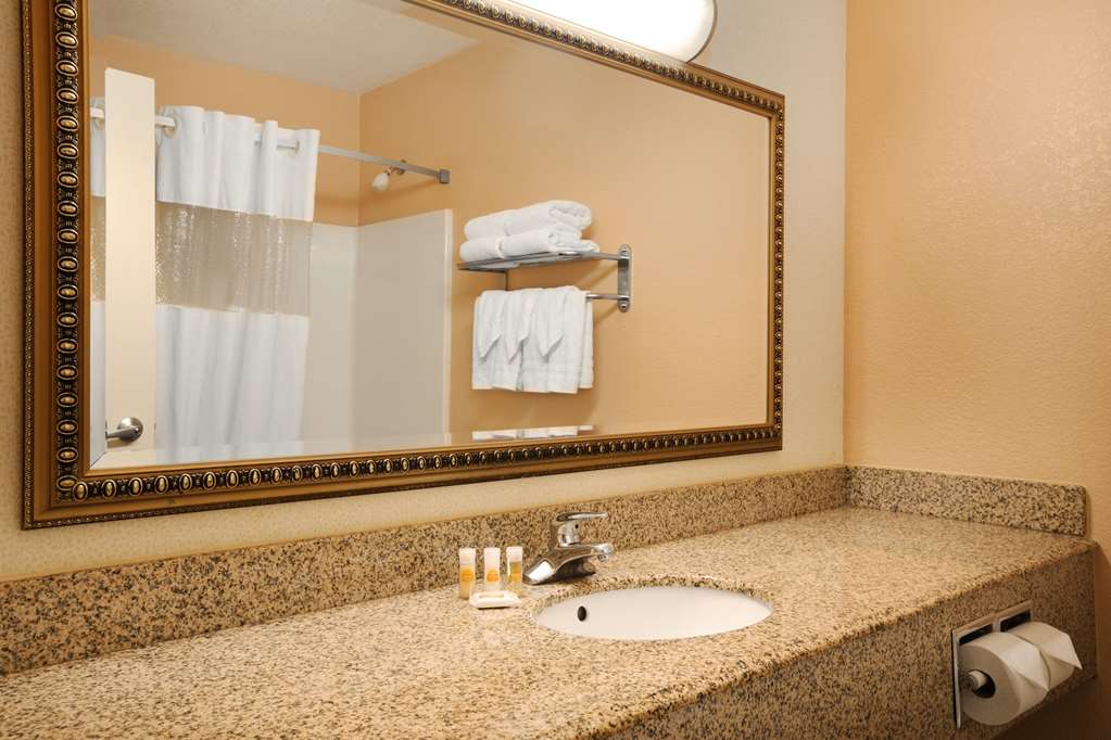 Garner Hotel Phoenix  Surprise