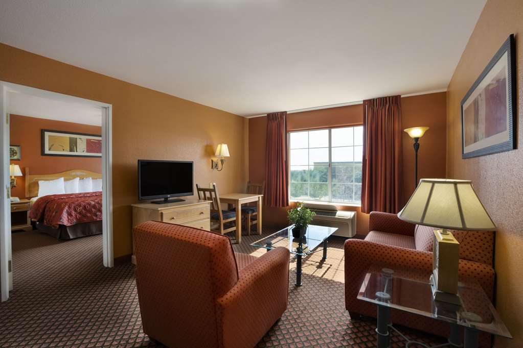 Garner Hotel Phoenix  Surprise