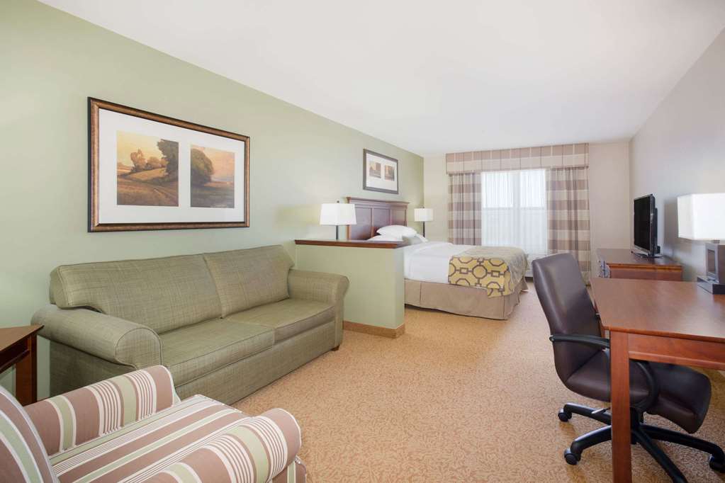 Comfort Inn & Suites Tempe Phoenix Sky Harbor Airport