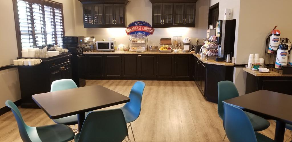 Comfort Inn & Suites Tempe Phoenix Sky Harbor Airport