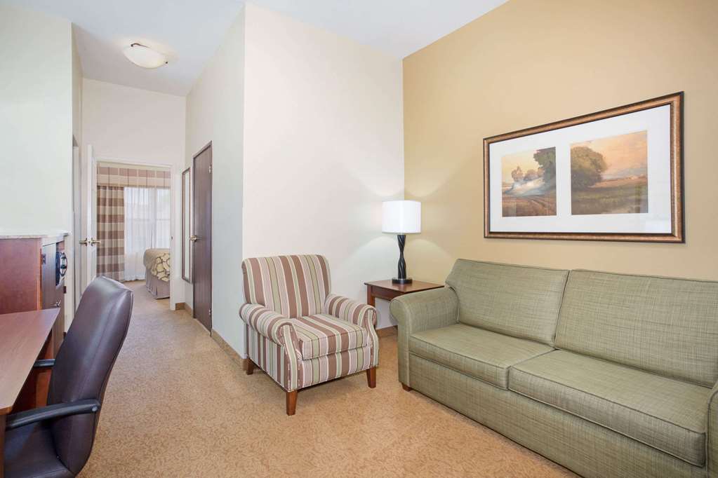 Comfort Inn & Suites Tempe Phoenix Sky Harbor Airport