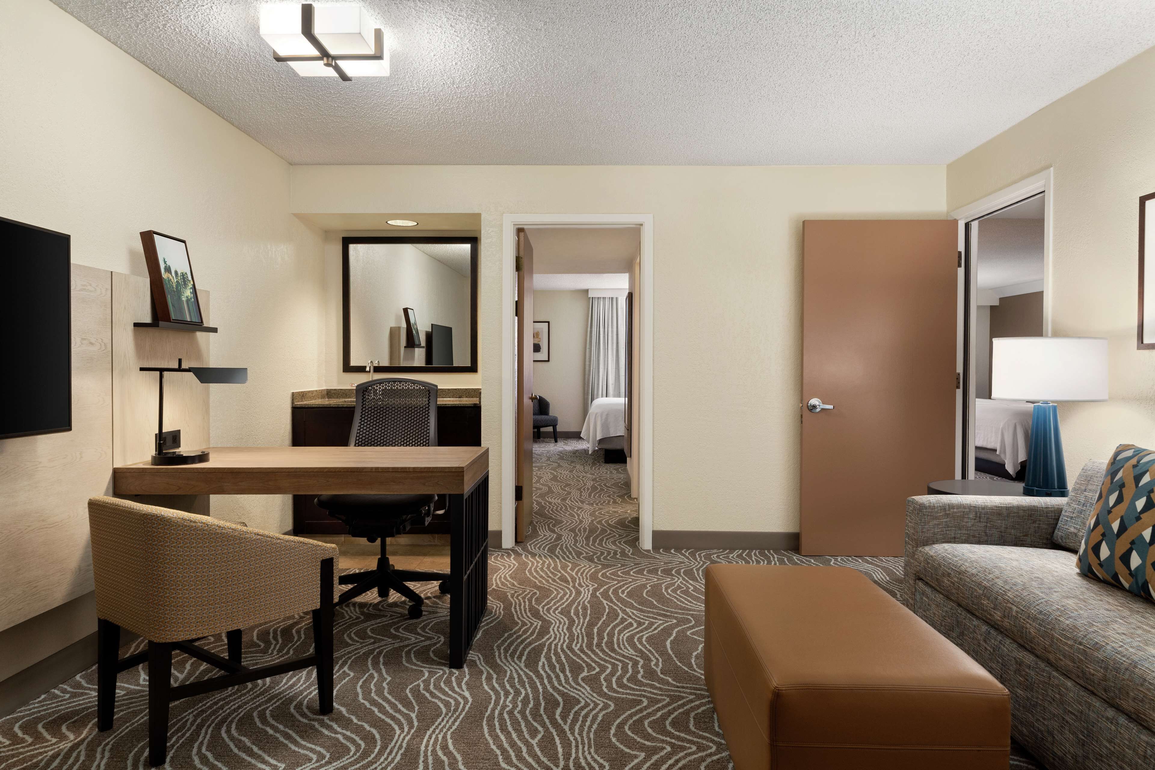 Embassy Suites by Hilton Phoenix Tempe