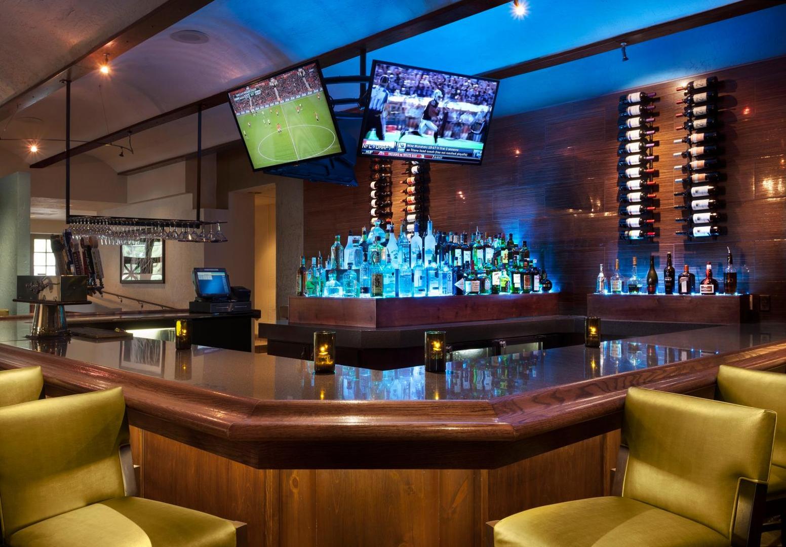 Embassy Suites by Hilton Phoenix Tempe