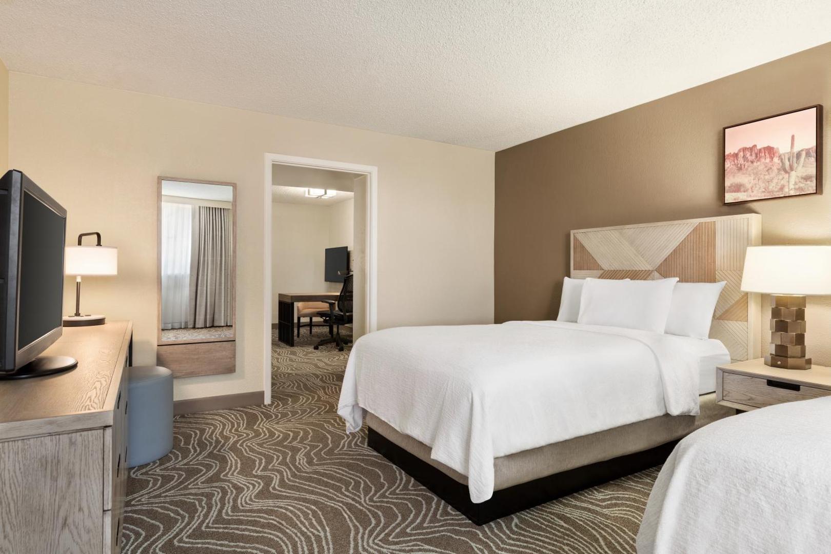 Embassy Suites by Hilton Phoenix Tempe
