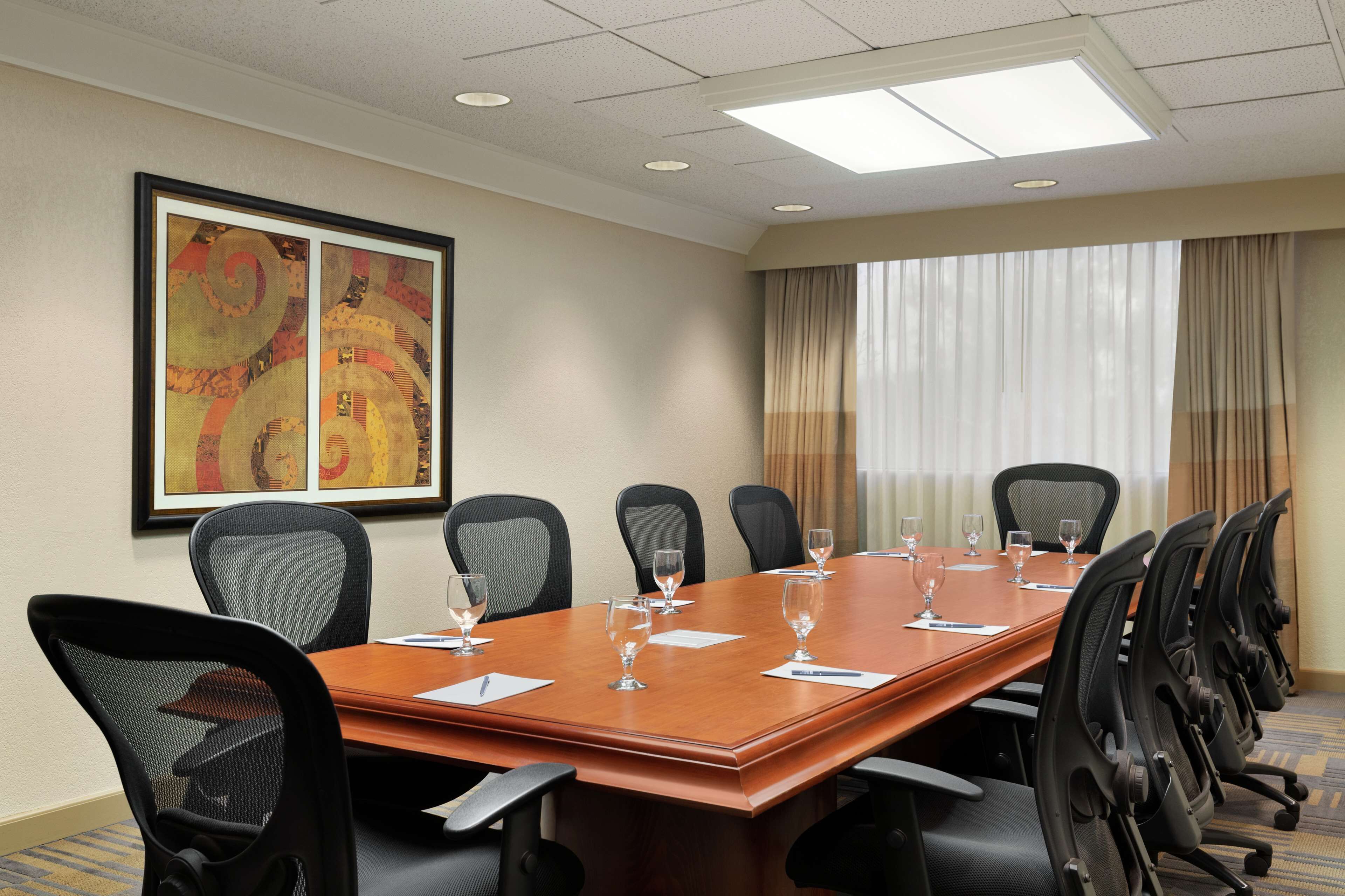Embassy Suites by Hilton Phoenix Tempe