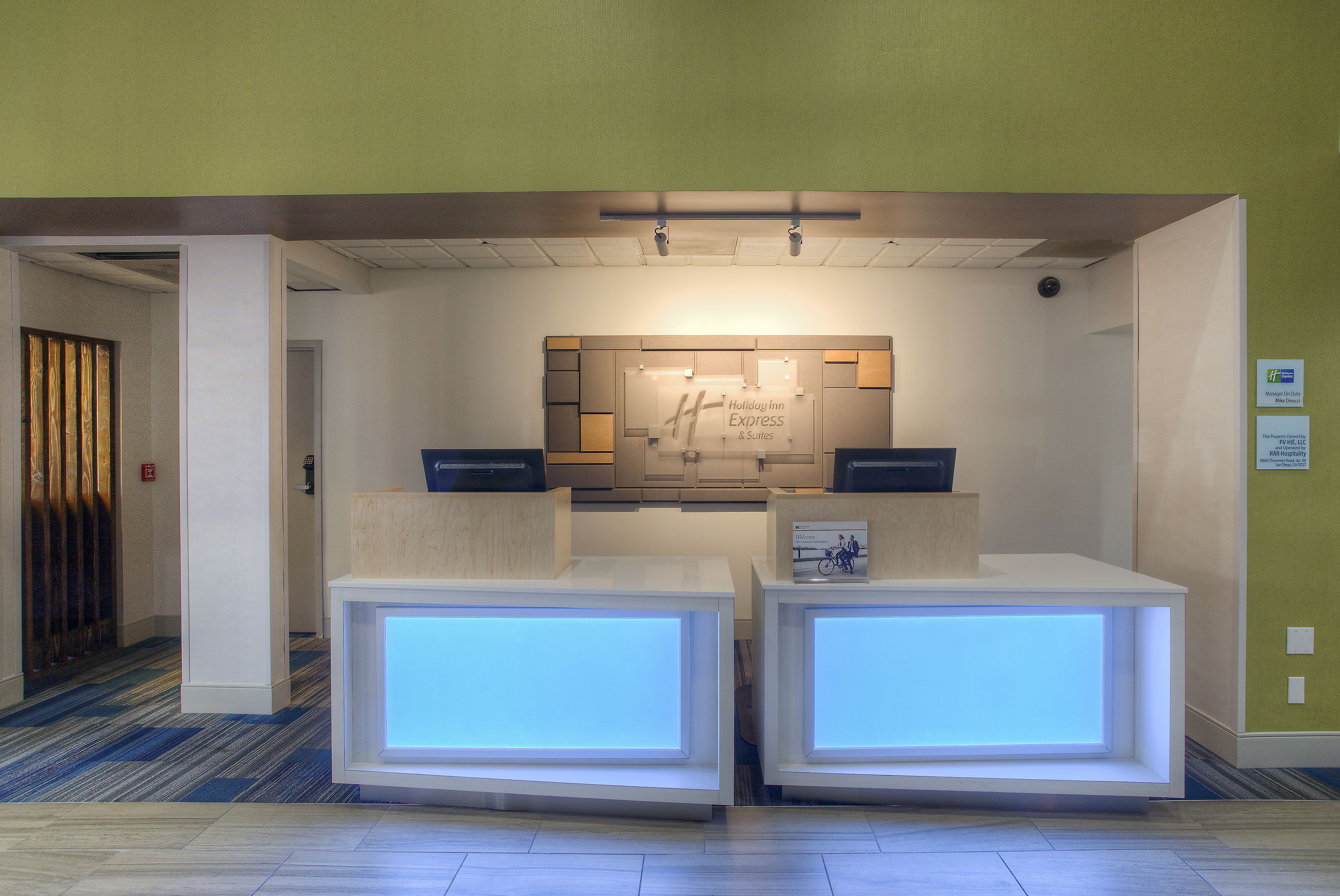 Holiday Inn Express and Suites Tempe