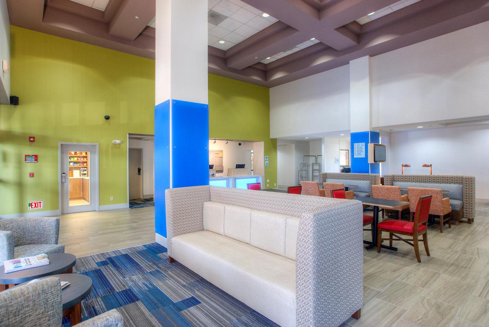 Holiday Inn Express and Suites Tempe