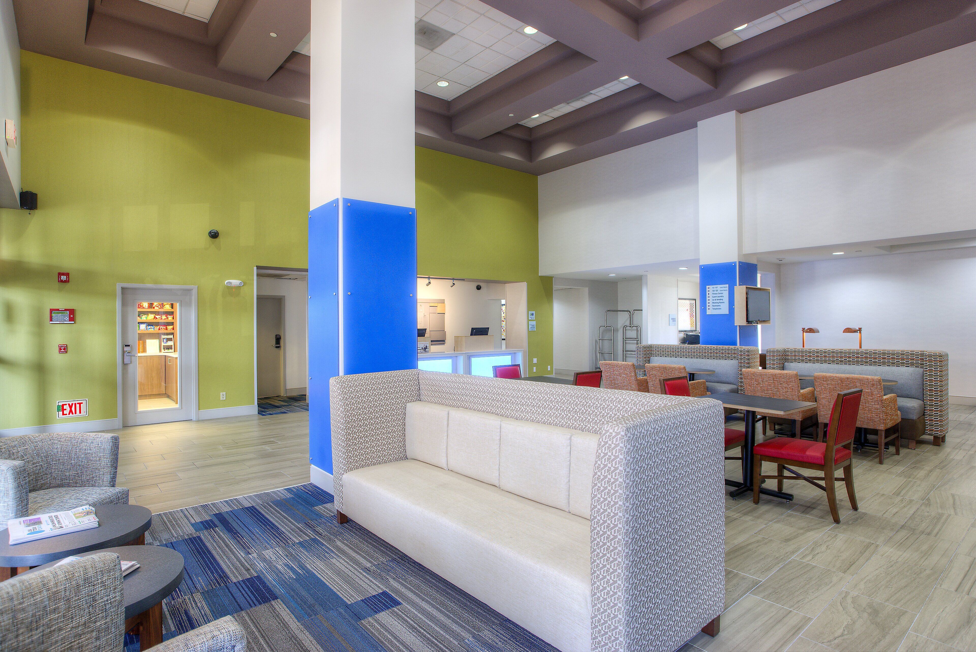 Holiday Inn Express and Suites Tempe