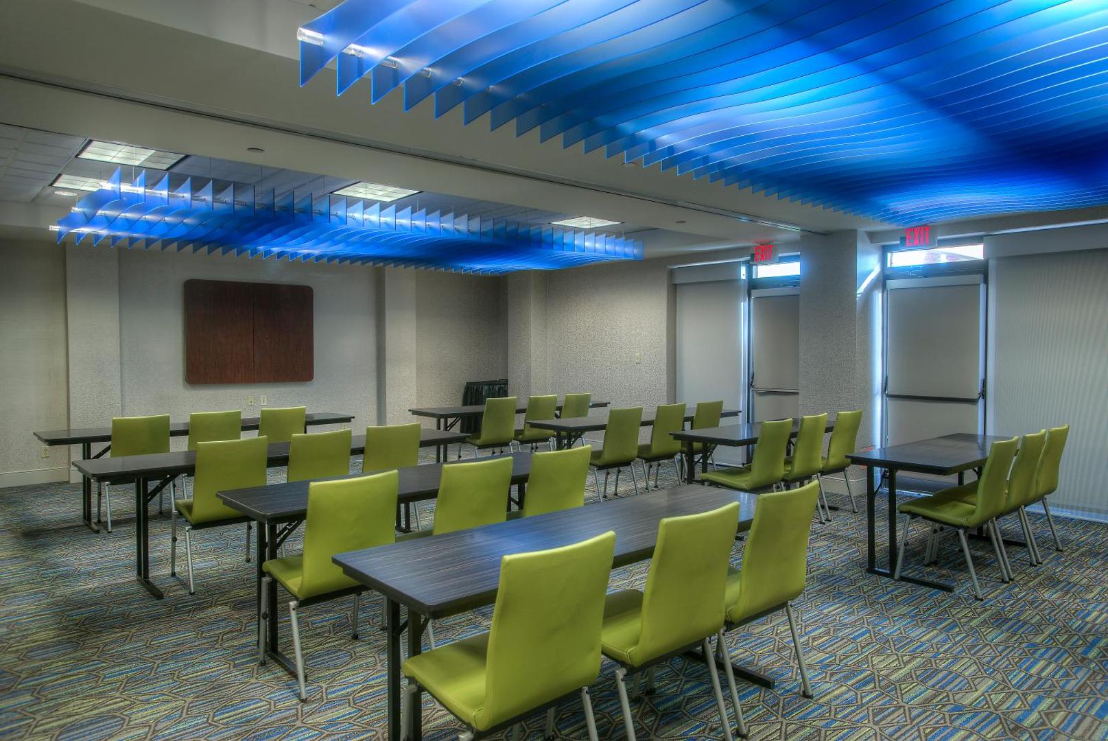 Holiday Inn Express and Suites Tempe