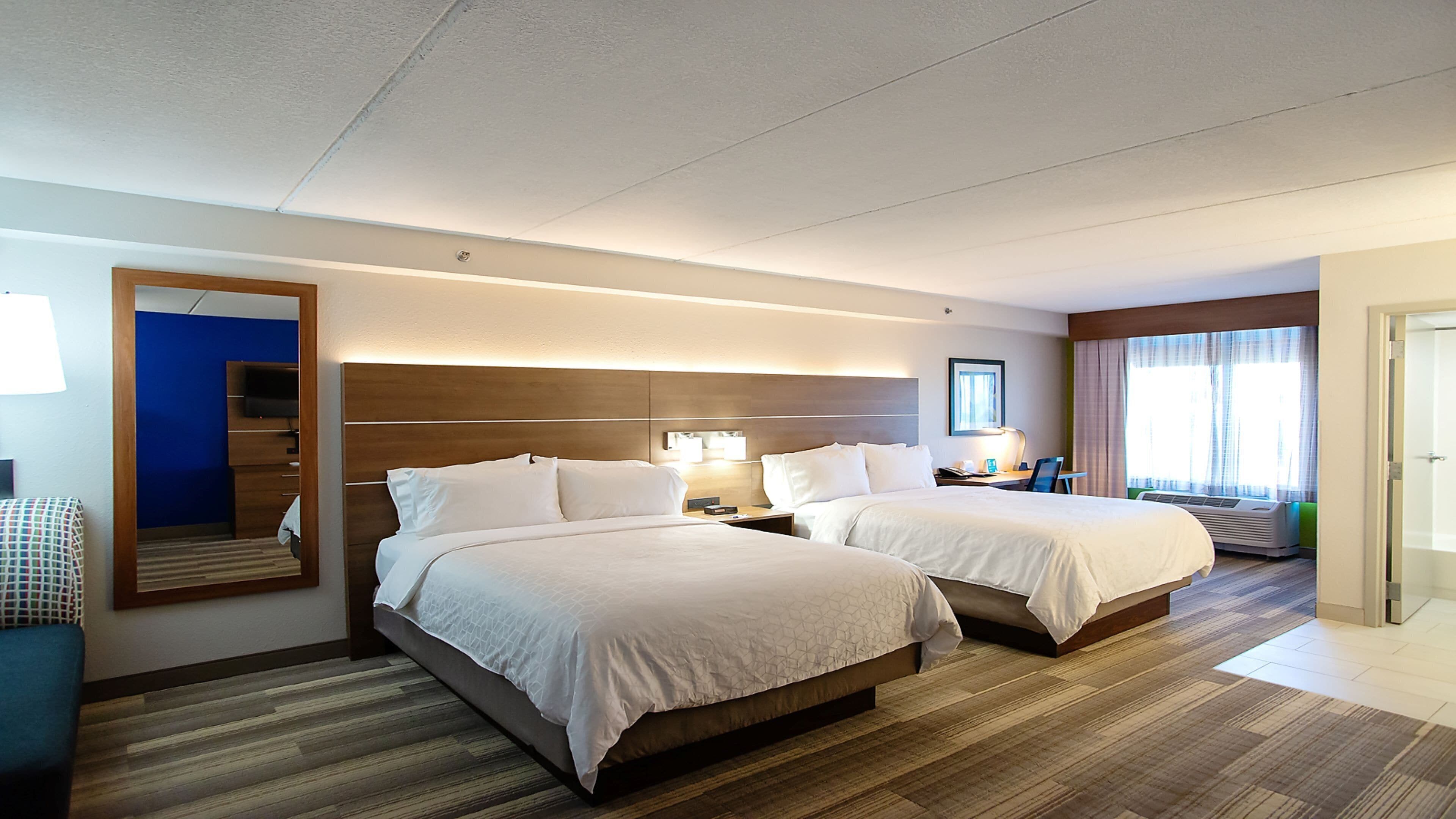 Holiday Inn Express and Suites Tempe