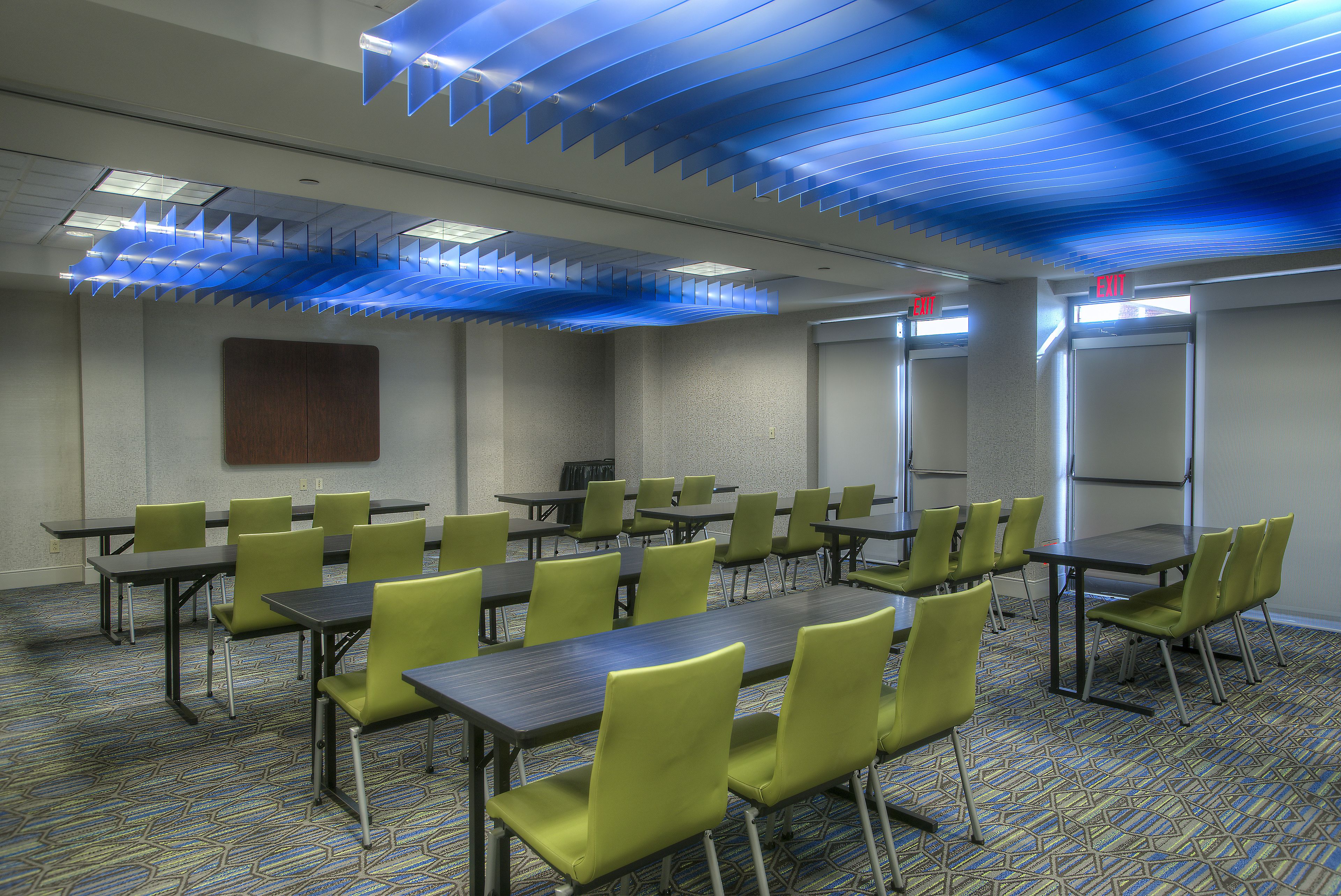 Holiday Inn Express and Suites Tempe