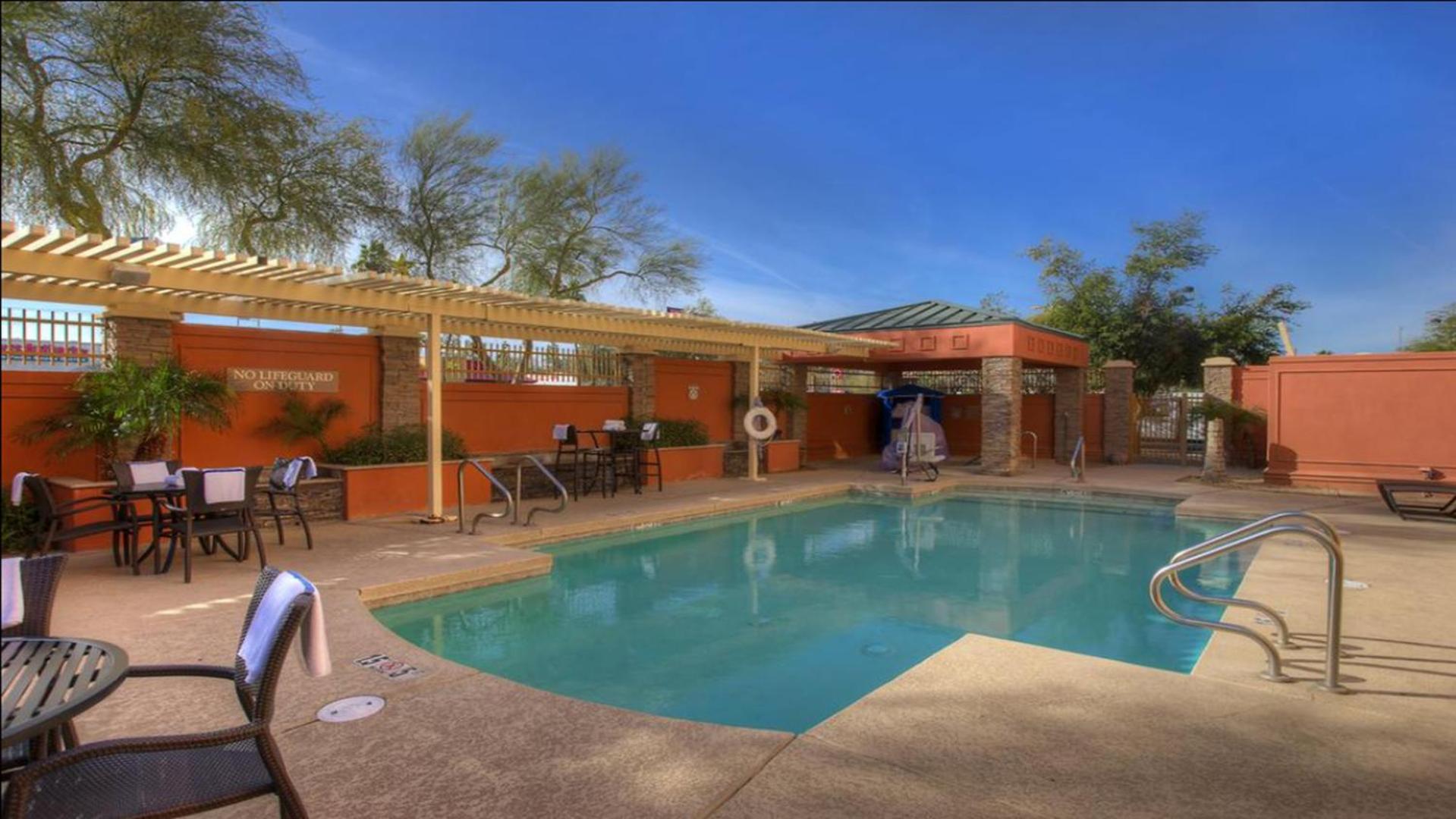 Holiday Inn Express and Suites Tempe