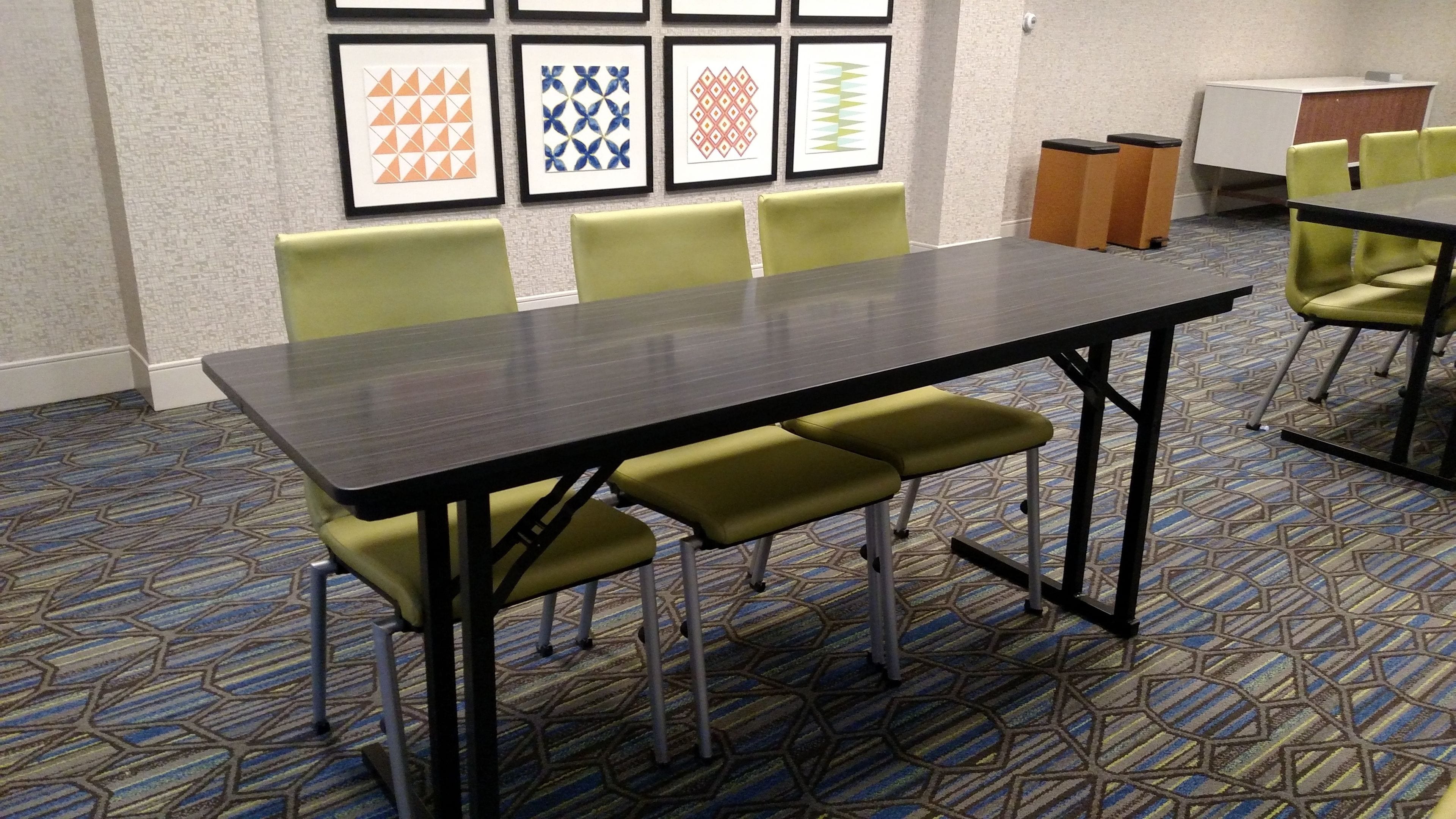 Holiday Inn Express and Suites Tempe