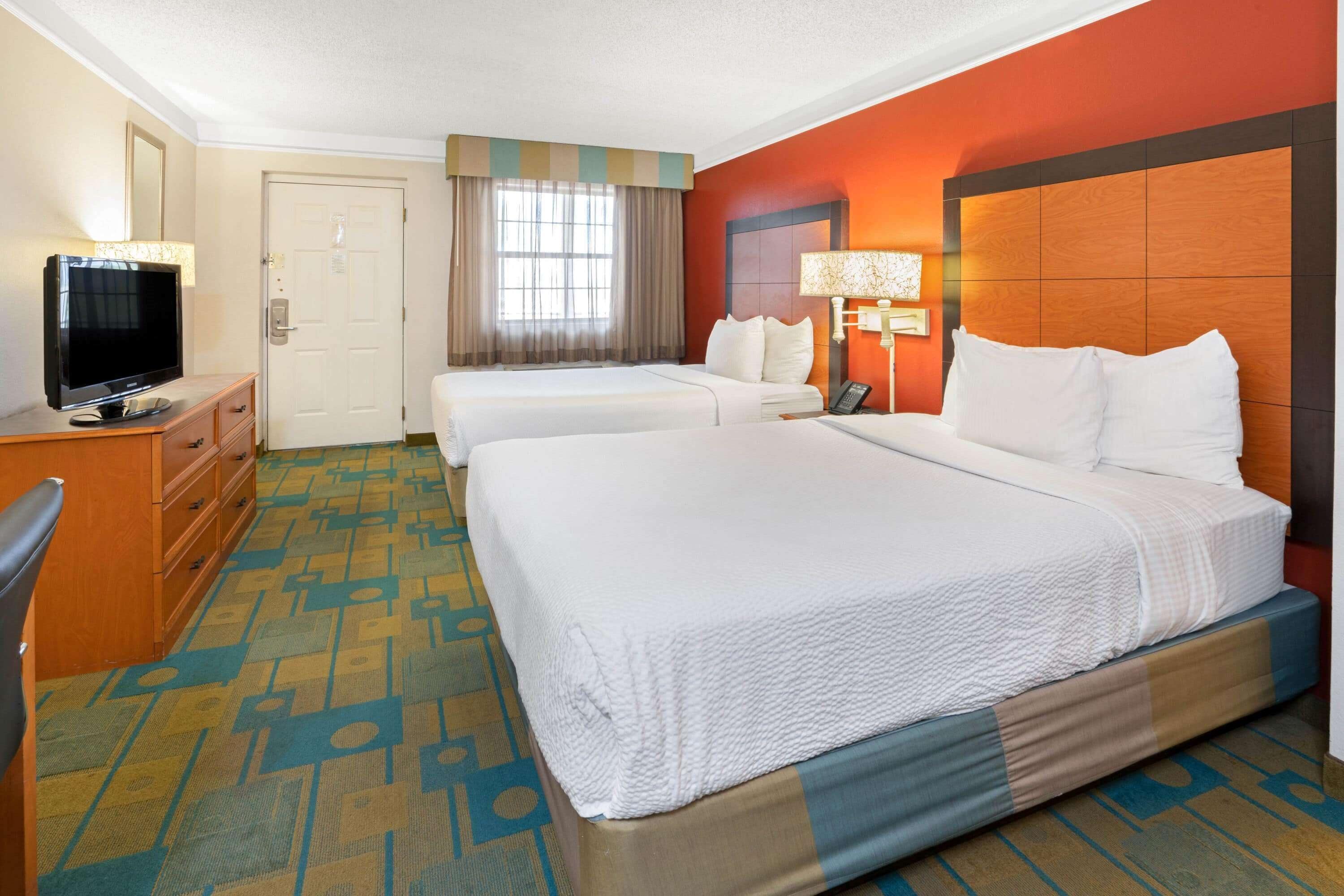 La Quinta Inn by Wyndham Phoenix Sky Harbor Airport