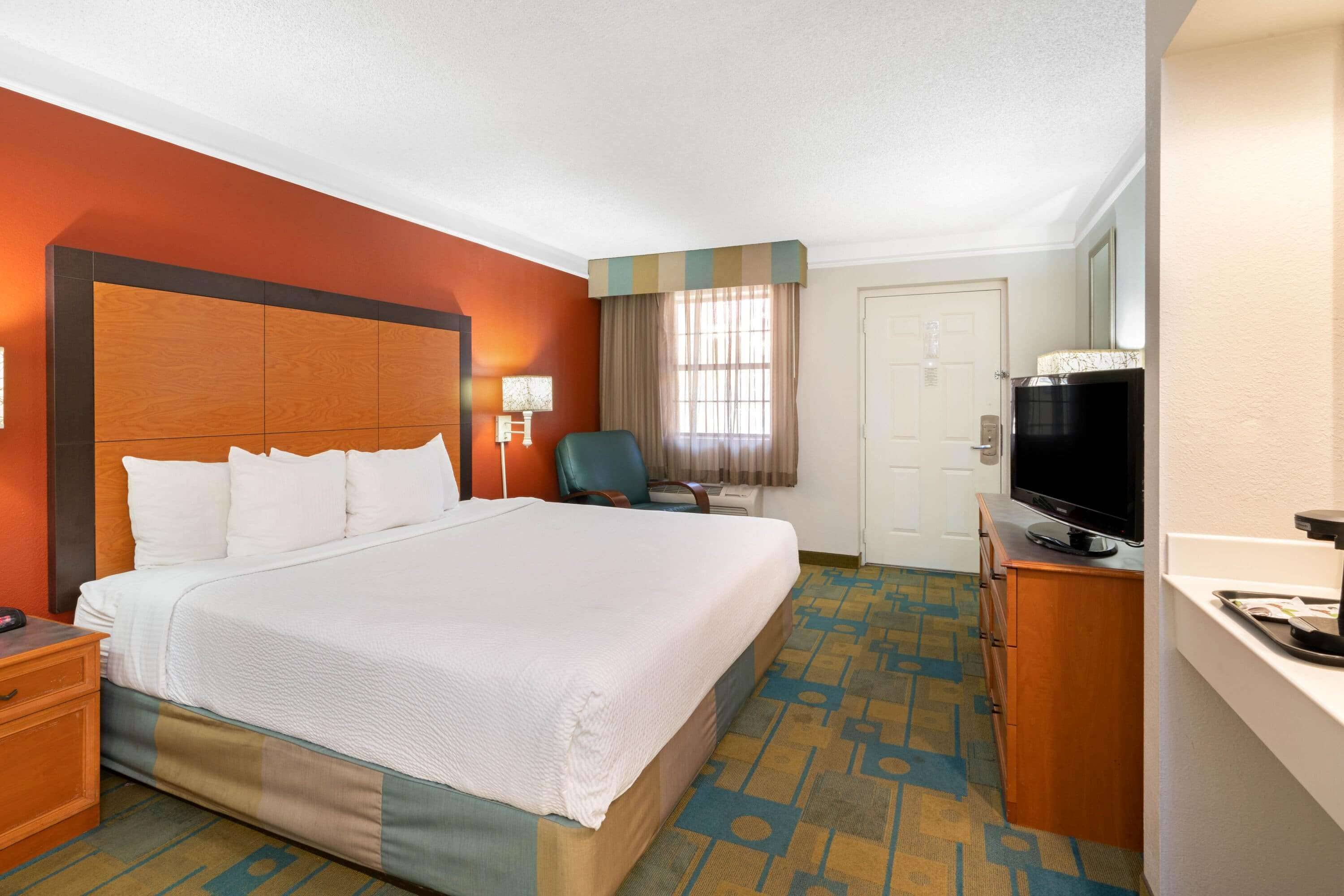 La Quinta Inn by Wyndham Phoenix Sky Harbor Airport