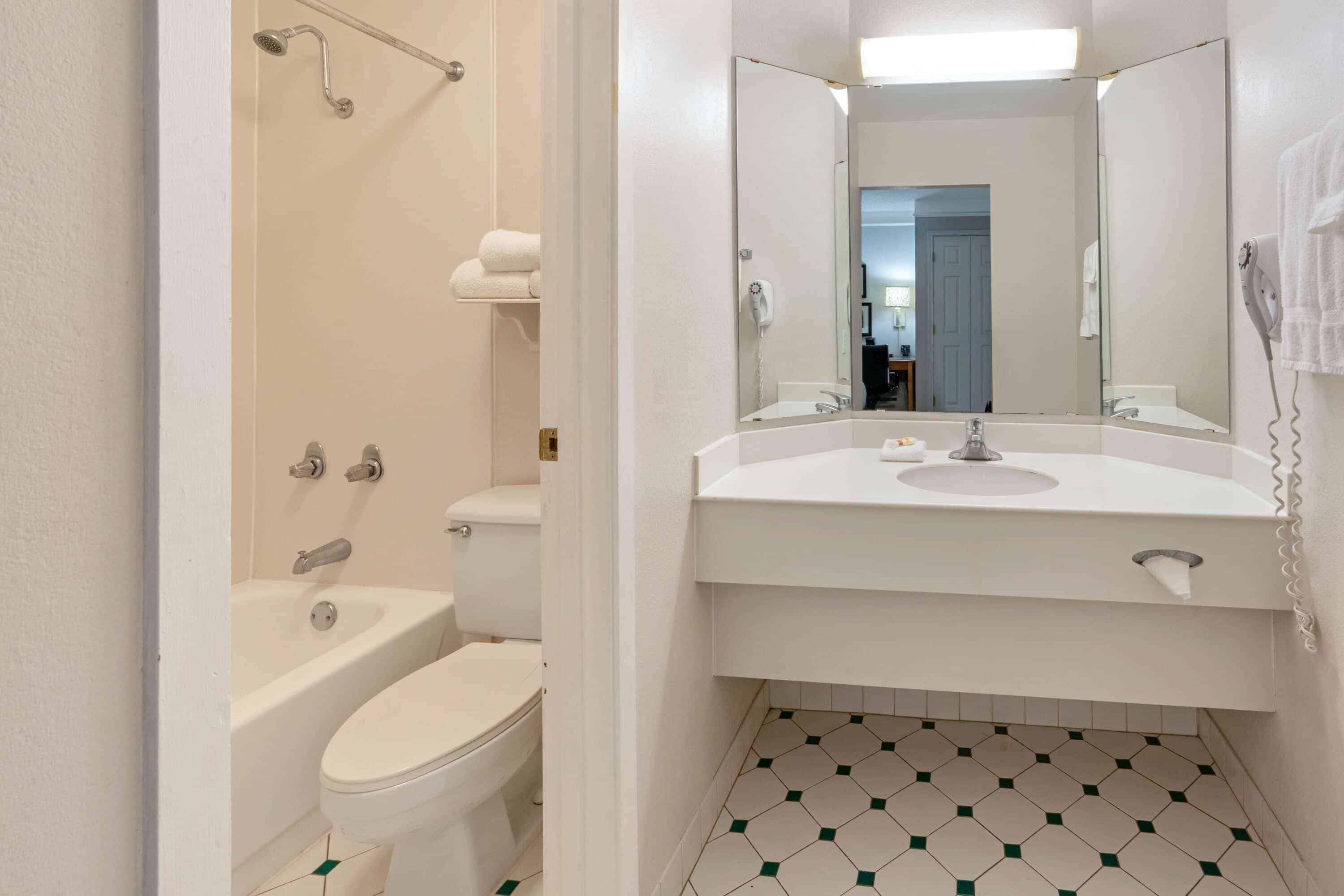 La Quinta Inn by Wyndham Phoenix Sky Harbor Airport