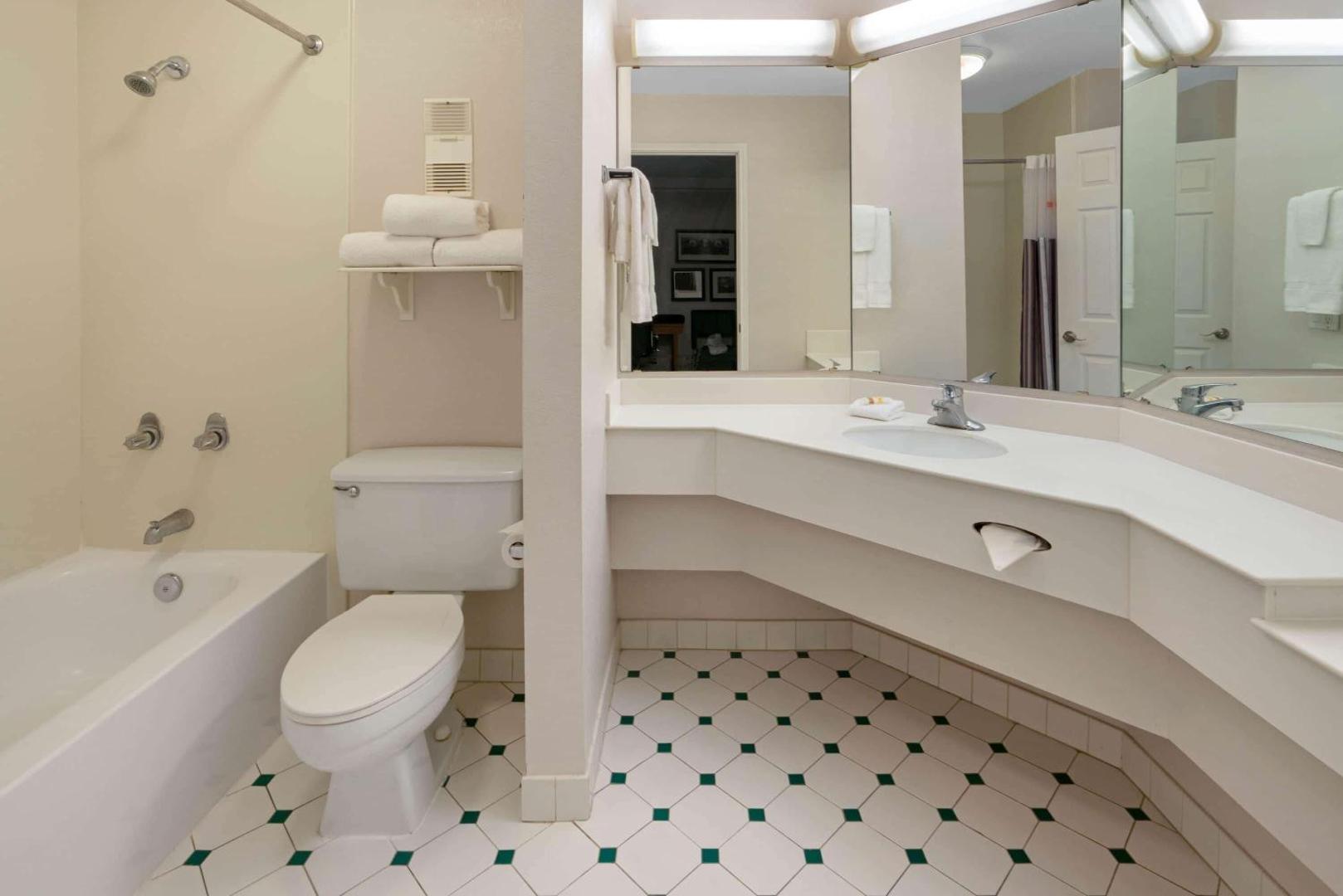 La Quinta Inn by Wyndham Phoenix Sky Harbor Airport