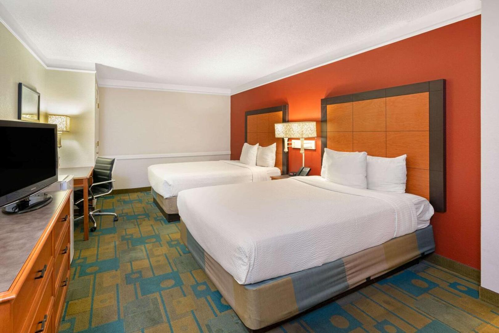 La Quinta Inn by Wyndham Phoenix Sky Harbor Airport