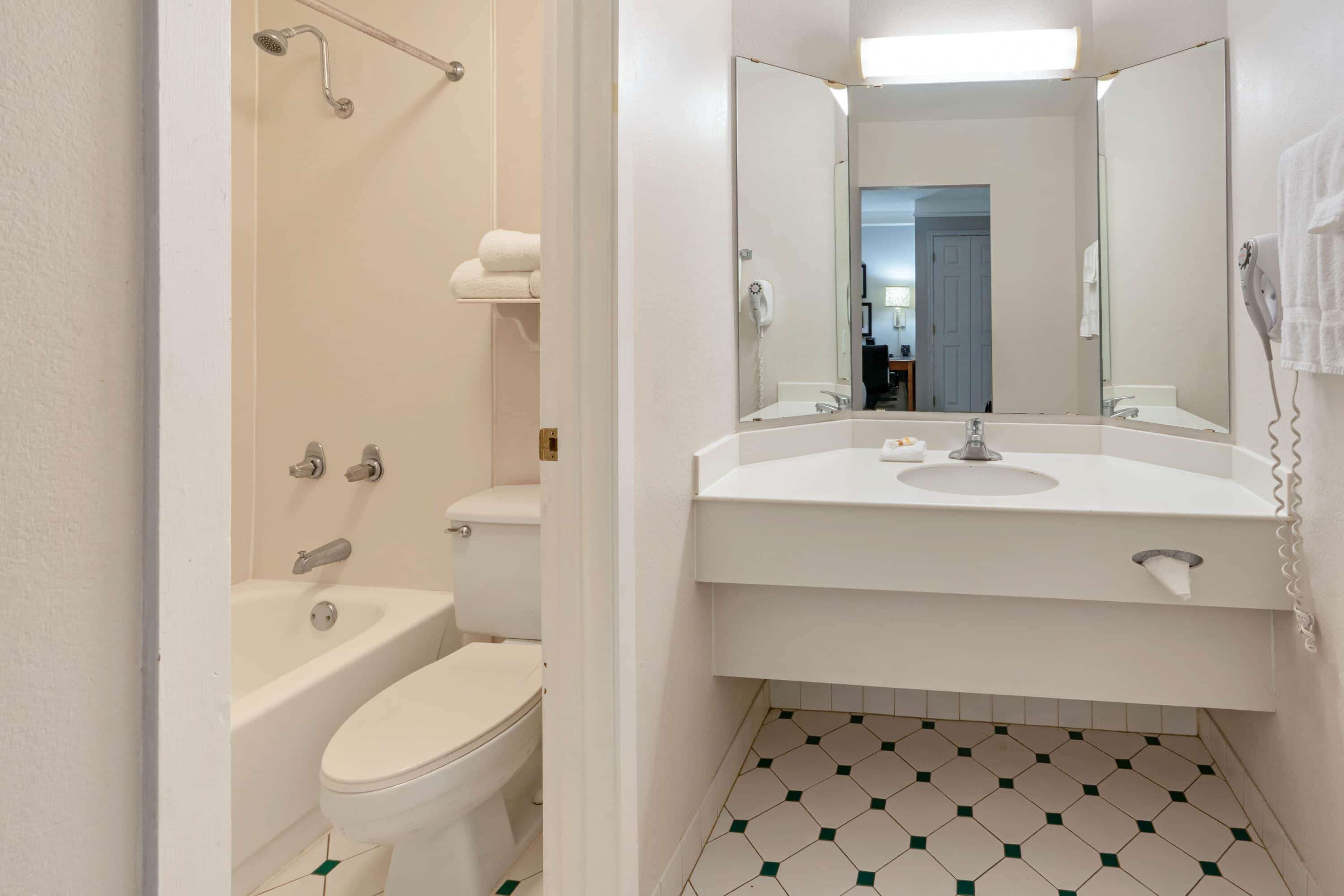 La Quinta Inn by Wyndham Phoenix Sky Harbor Airport