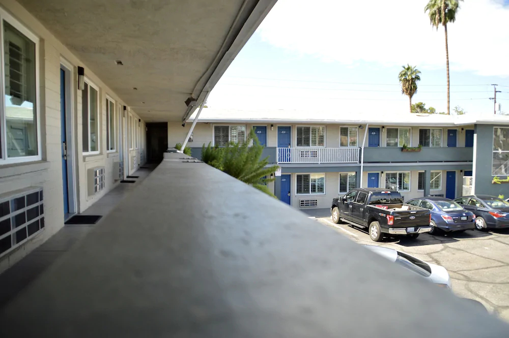University Inn and Suites