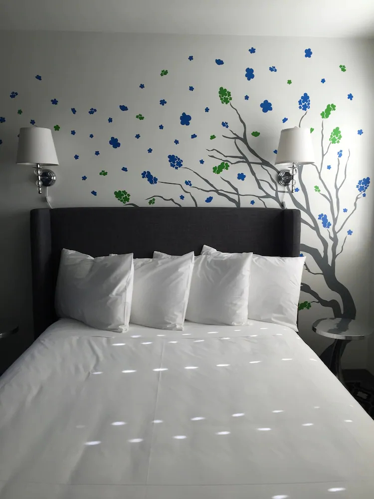 University Inn and Suites