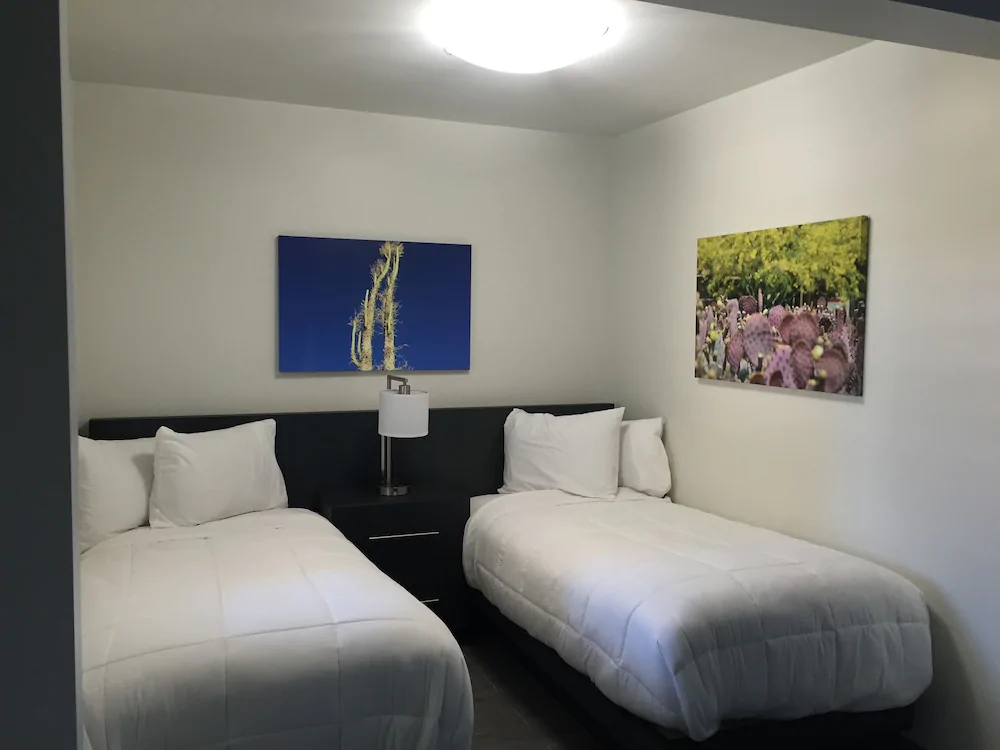 University Inn and Suites