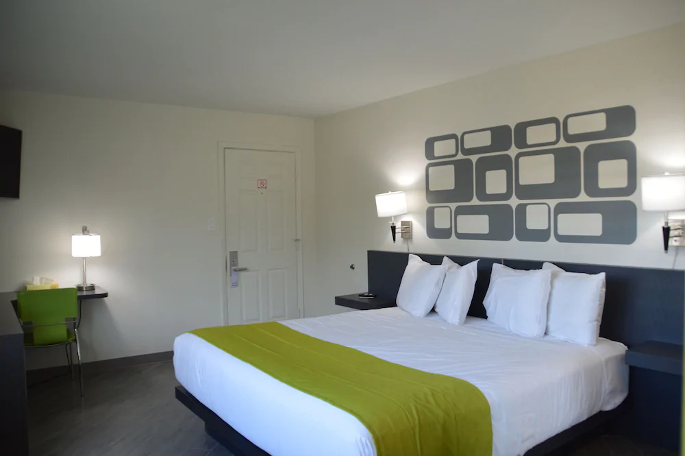 University Inn and Suites