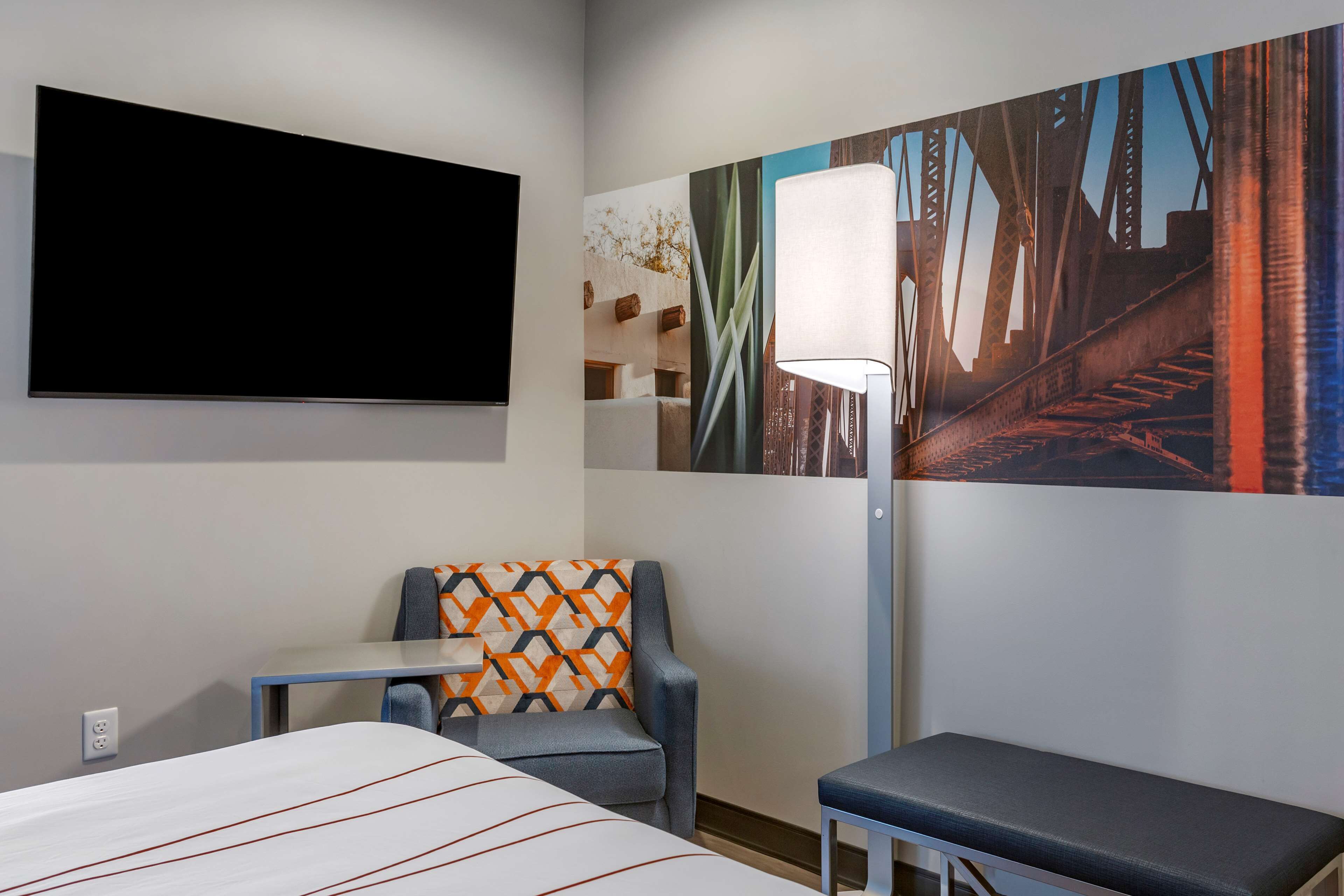 Vib Hotel by Best Western Phoenix-Tempe