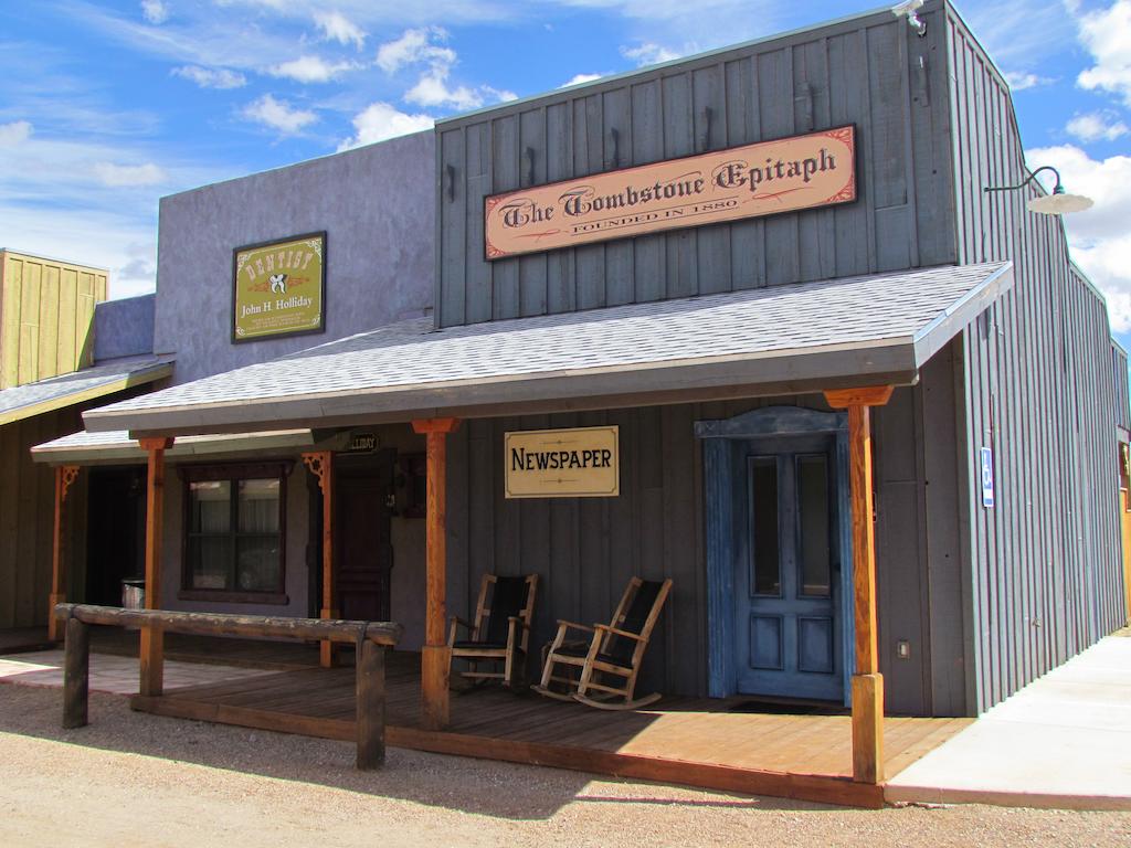 Tombstone Monument Ranch