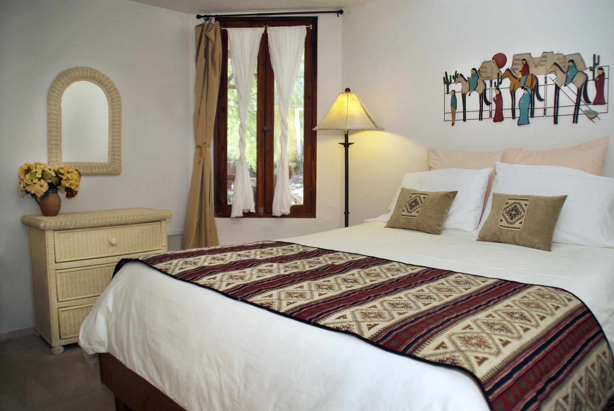 Tubac Country Inn