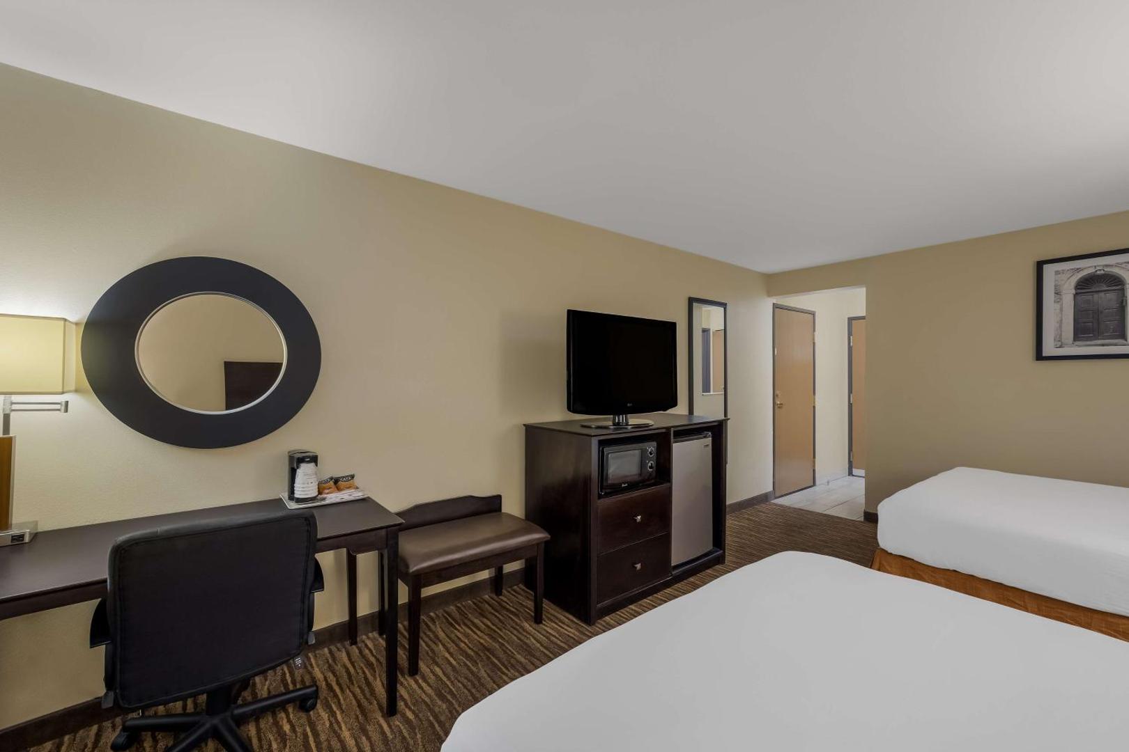 Best Western Gold Poppy Inn