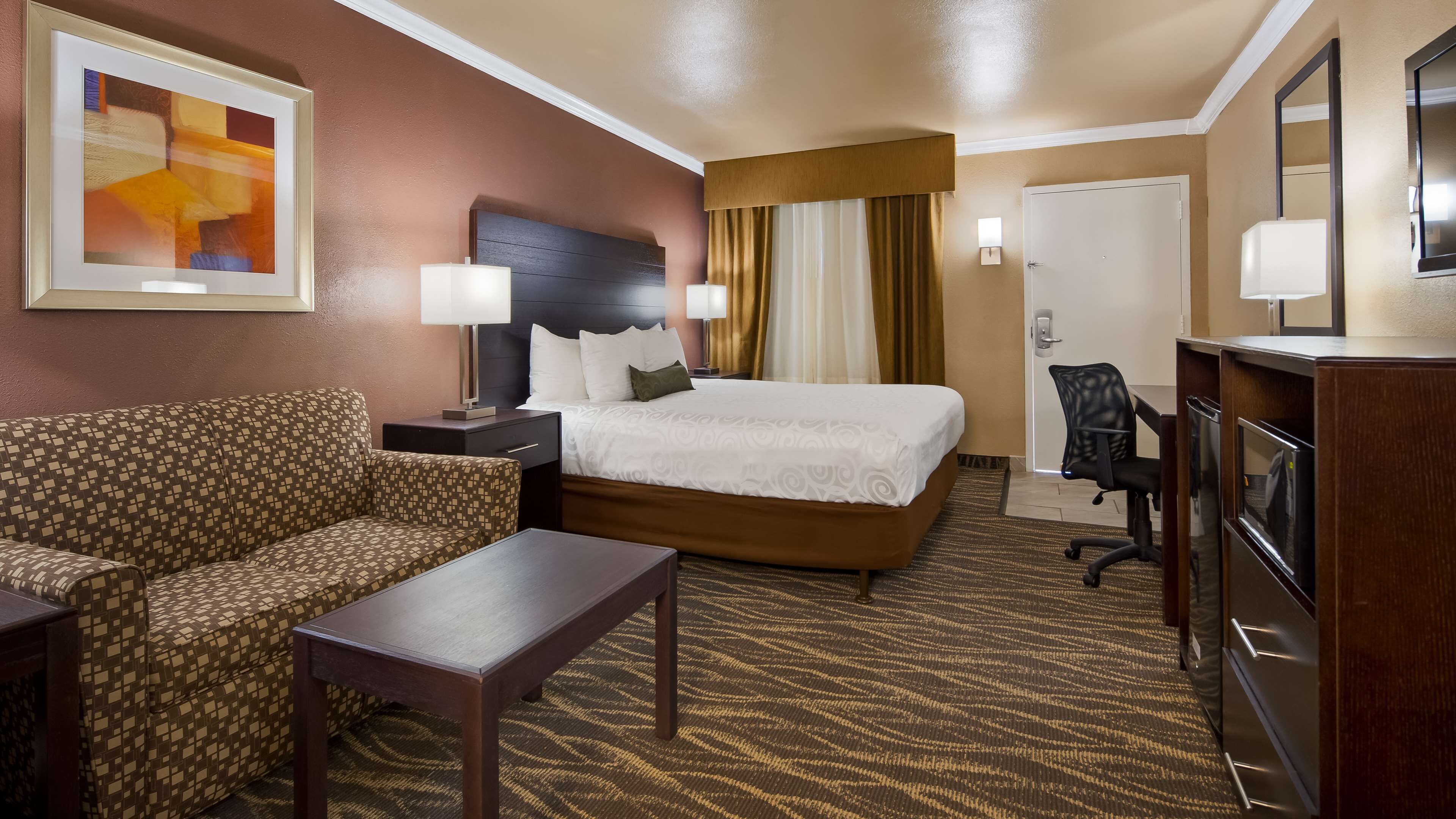 Best Western InnSuites Tucson Foothills Hotel & Suites