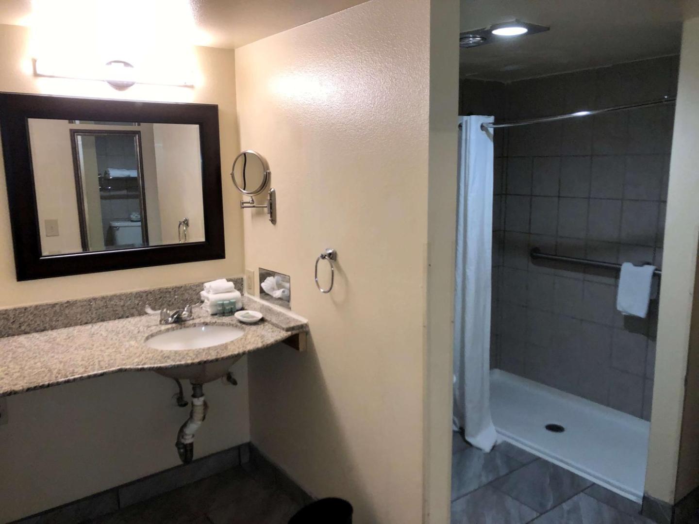 Best Western InnSuites Tucson Foothills Hotel & Suites