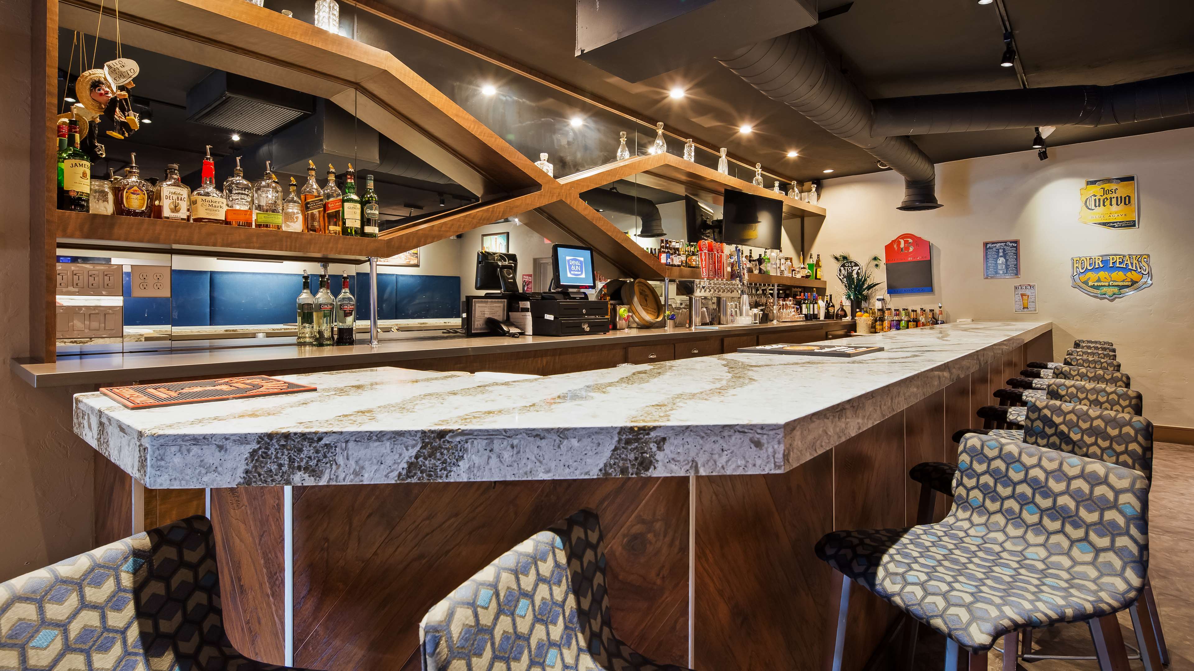 Best Western Royal Sun Inn & Suites