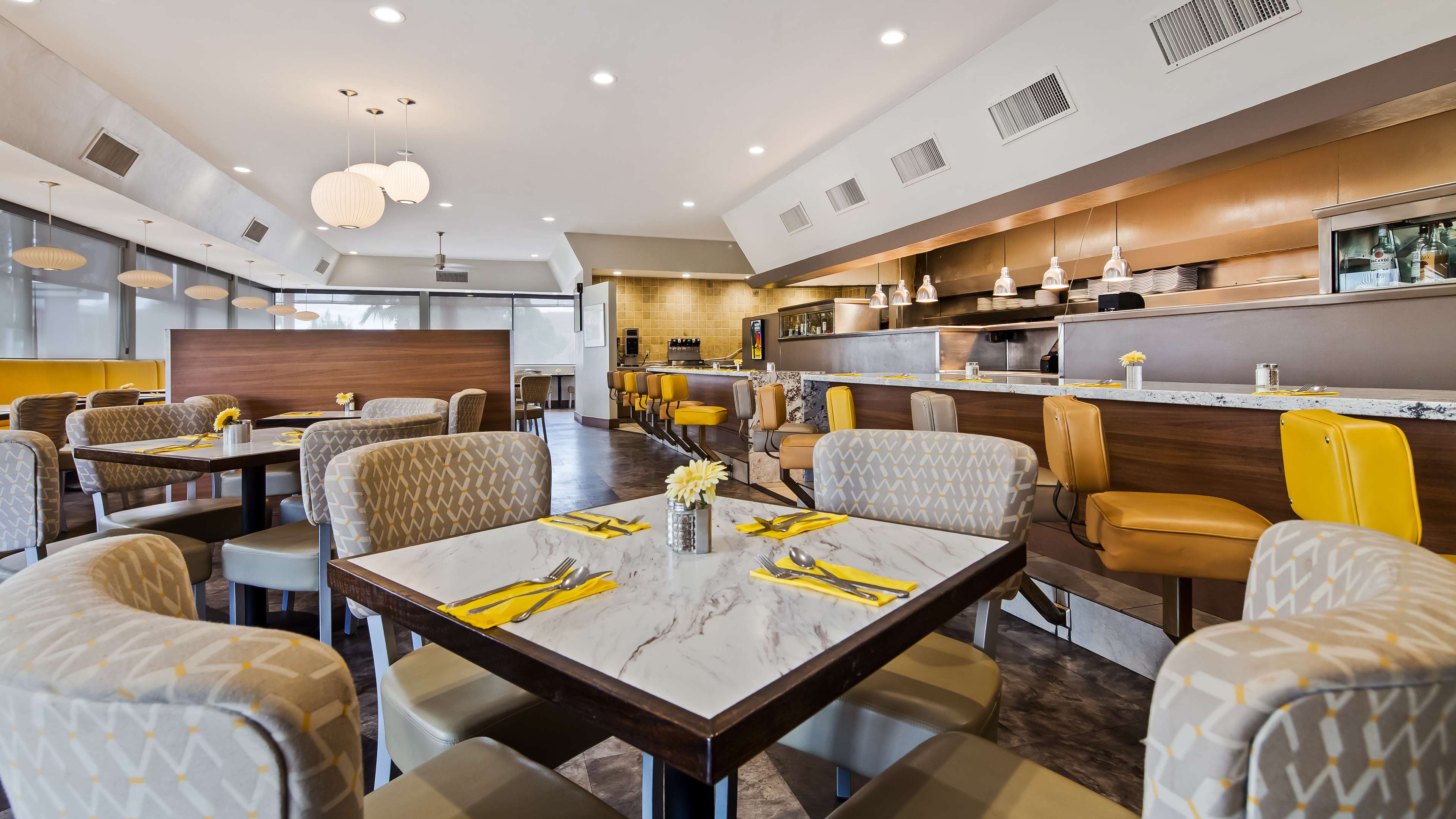 Best Western Royal Sun Inn & Suites