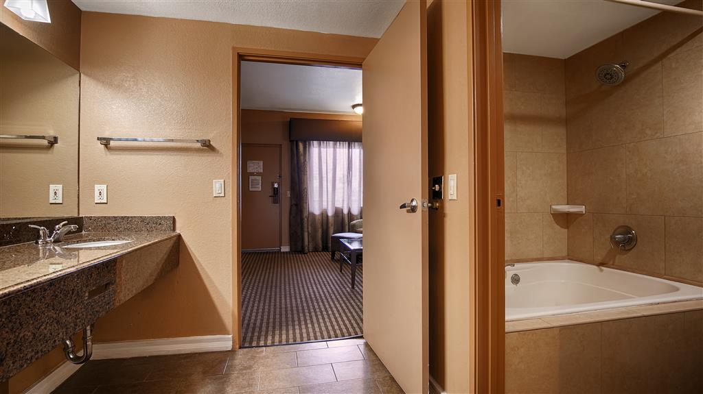 Best Western Royal Sun Inn & Suites