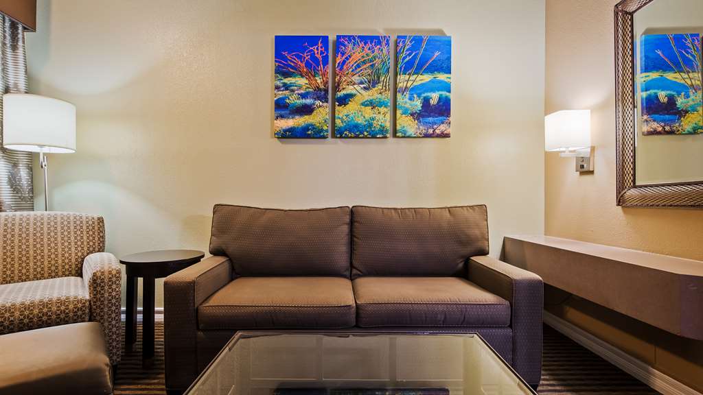 Best Western Royal Sun Inn & Suites