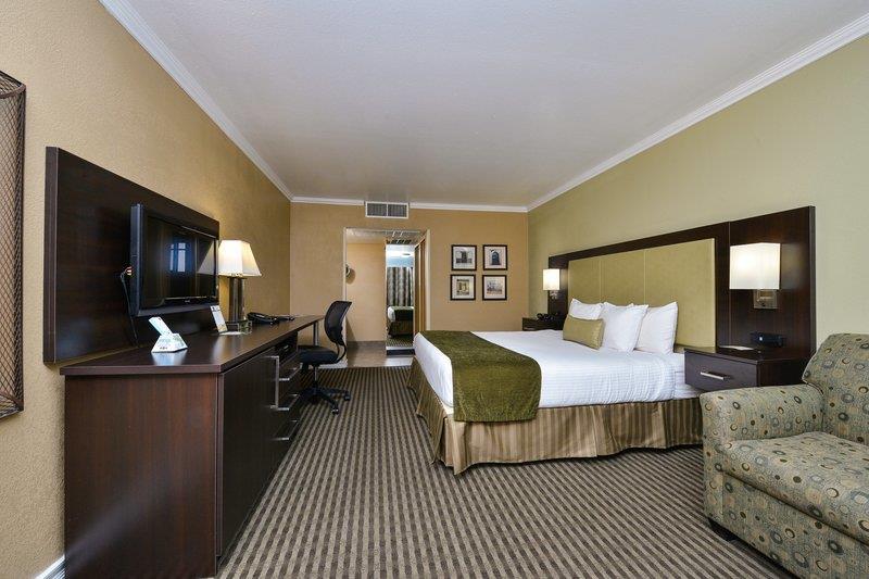 Best Western Royal Sun Inn & Suites