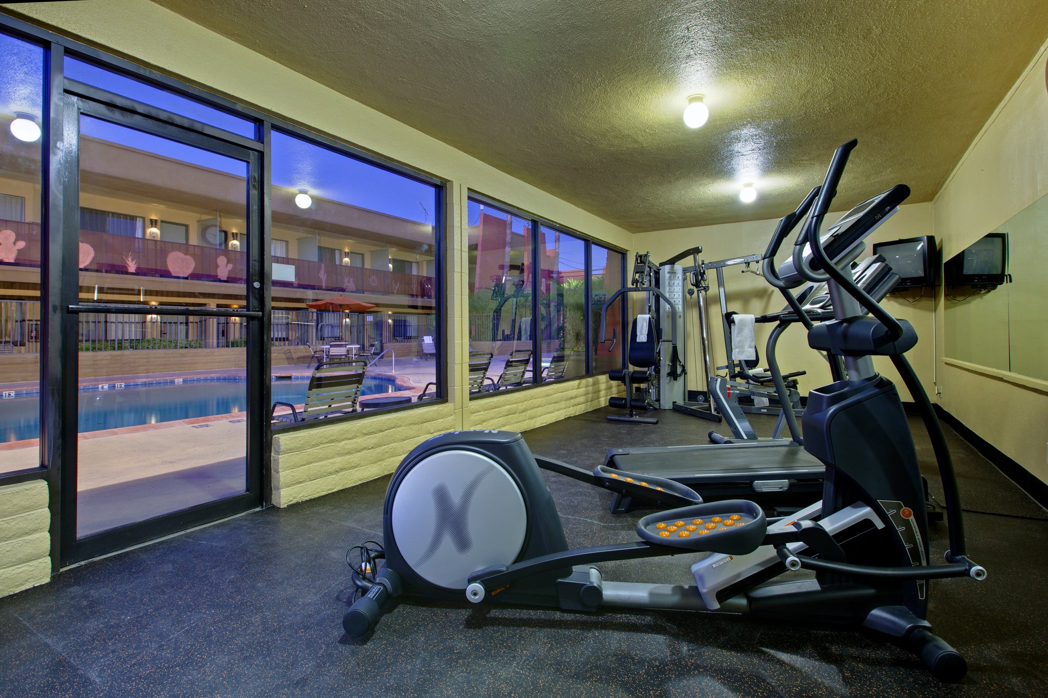 Best Western Royal Sun Inn & Suites