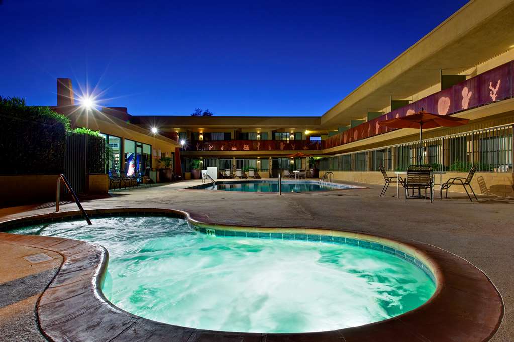 Best Western Royal Sun Inn & Suites