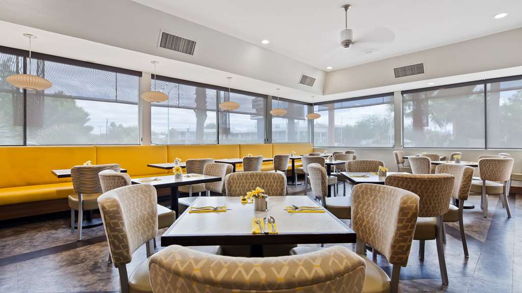 Best Western Royal Sun Inn & Suites