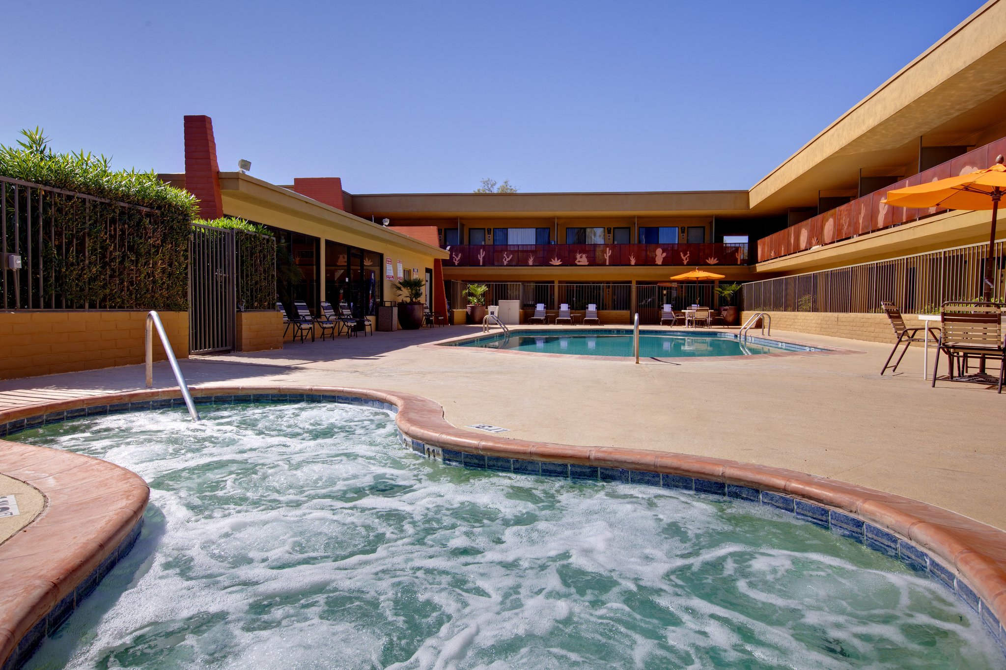 Best Western Royal Sun Inn & Suites