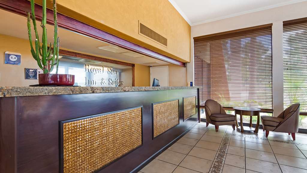 Best Western Royal Sun Inn & Suites