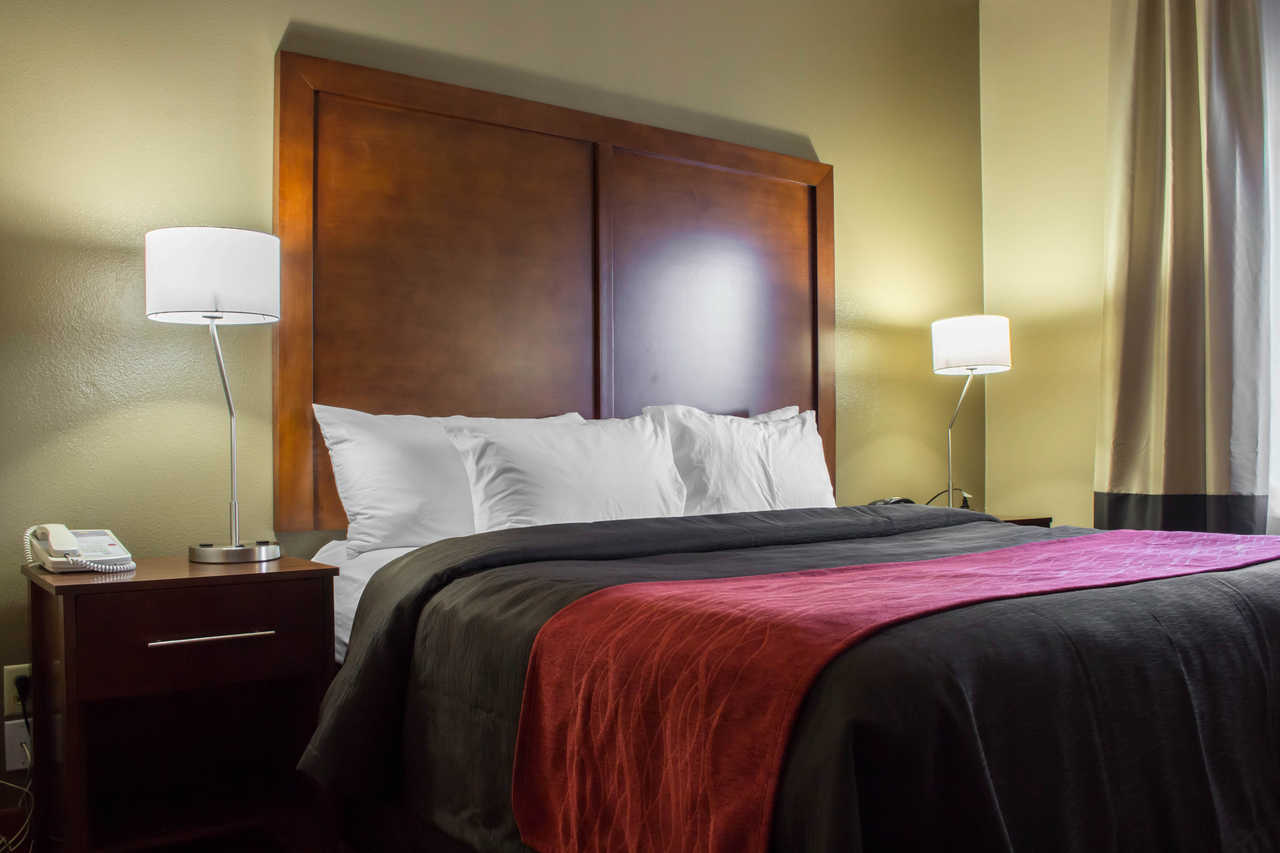 Comfort Inn & Suites Near Kino Sports Complex
