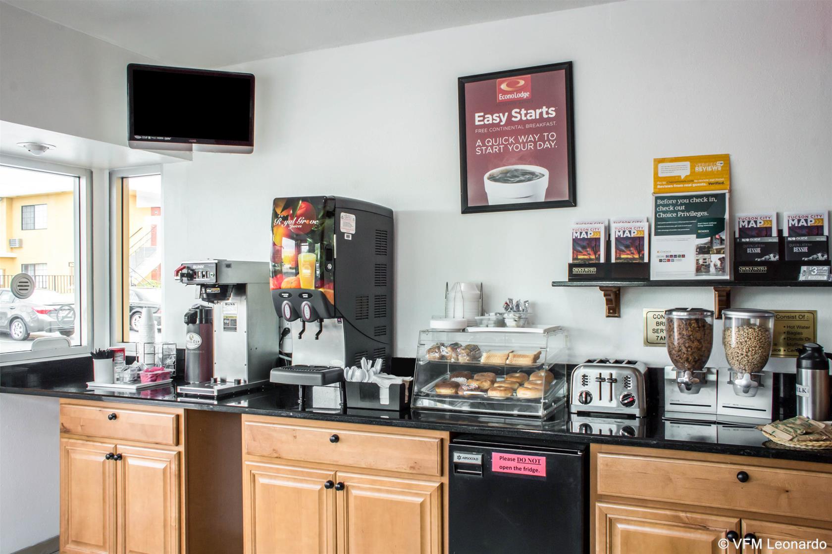 Econo Lodge University