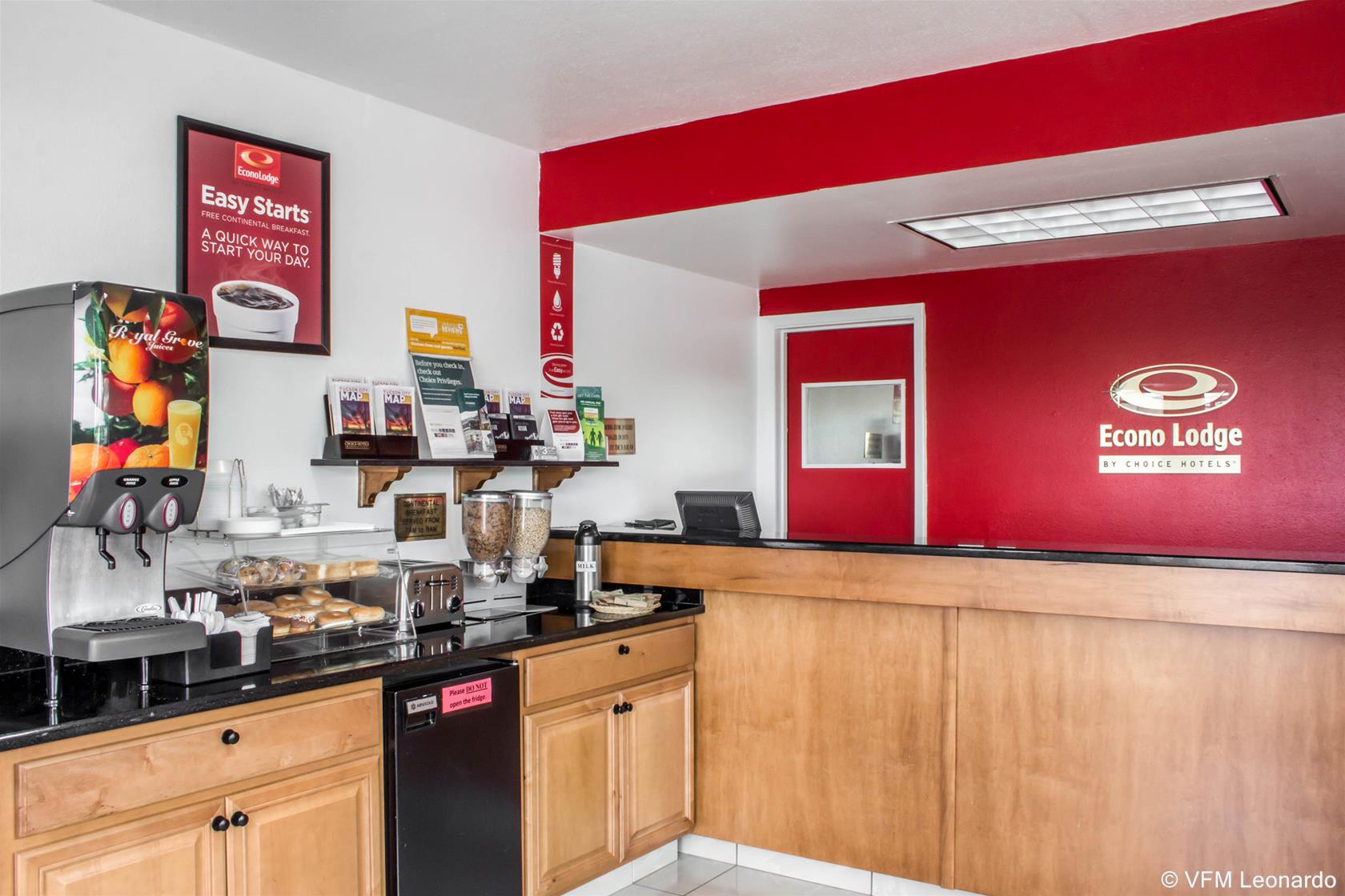 Econo Lodge University