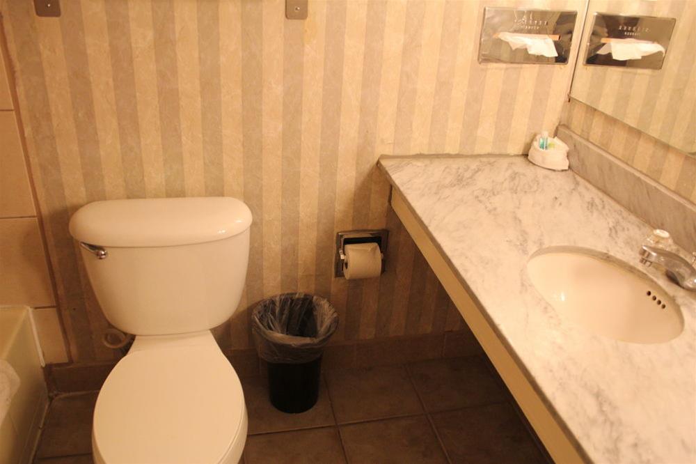 Fortuna Inn & Suites