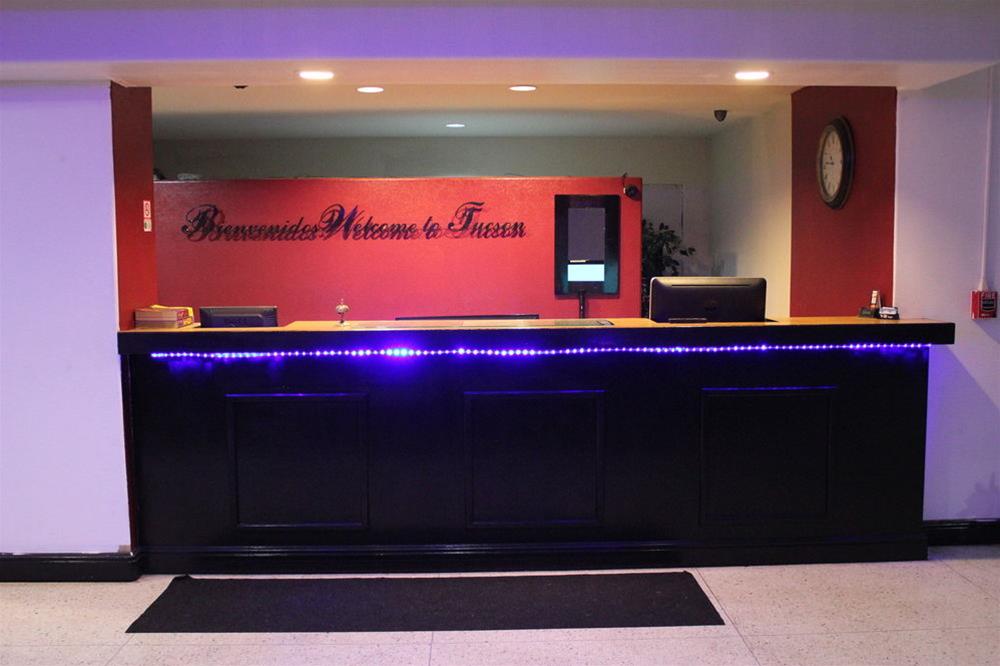 Fortuna Inn & Suites